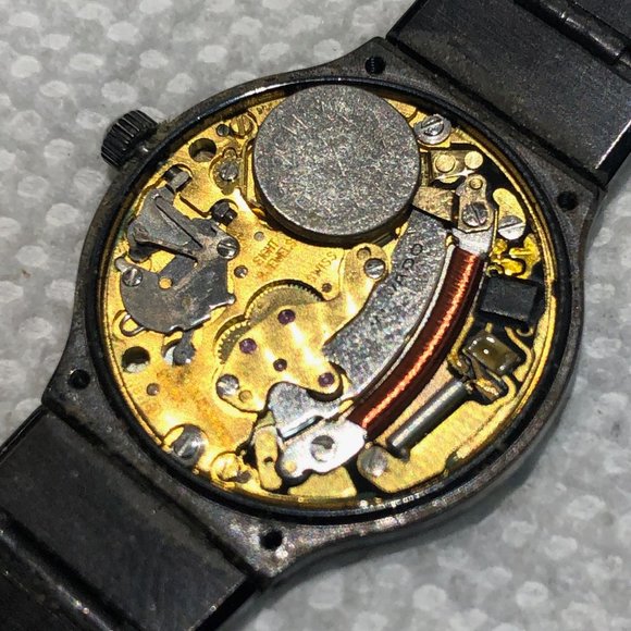 Movado Museum Ladies Mother-of-Pearl Stainless Steel Watch - Picture 5 of 15